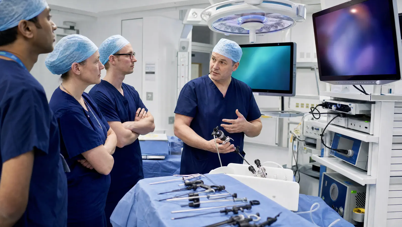 Governance: Understand hospital responsibility, course approval and accreditation status